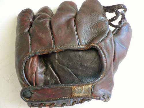 Edd Roush Ken Wel Back